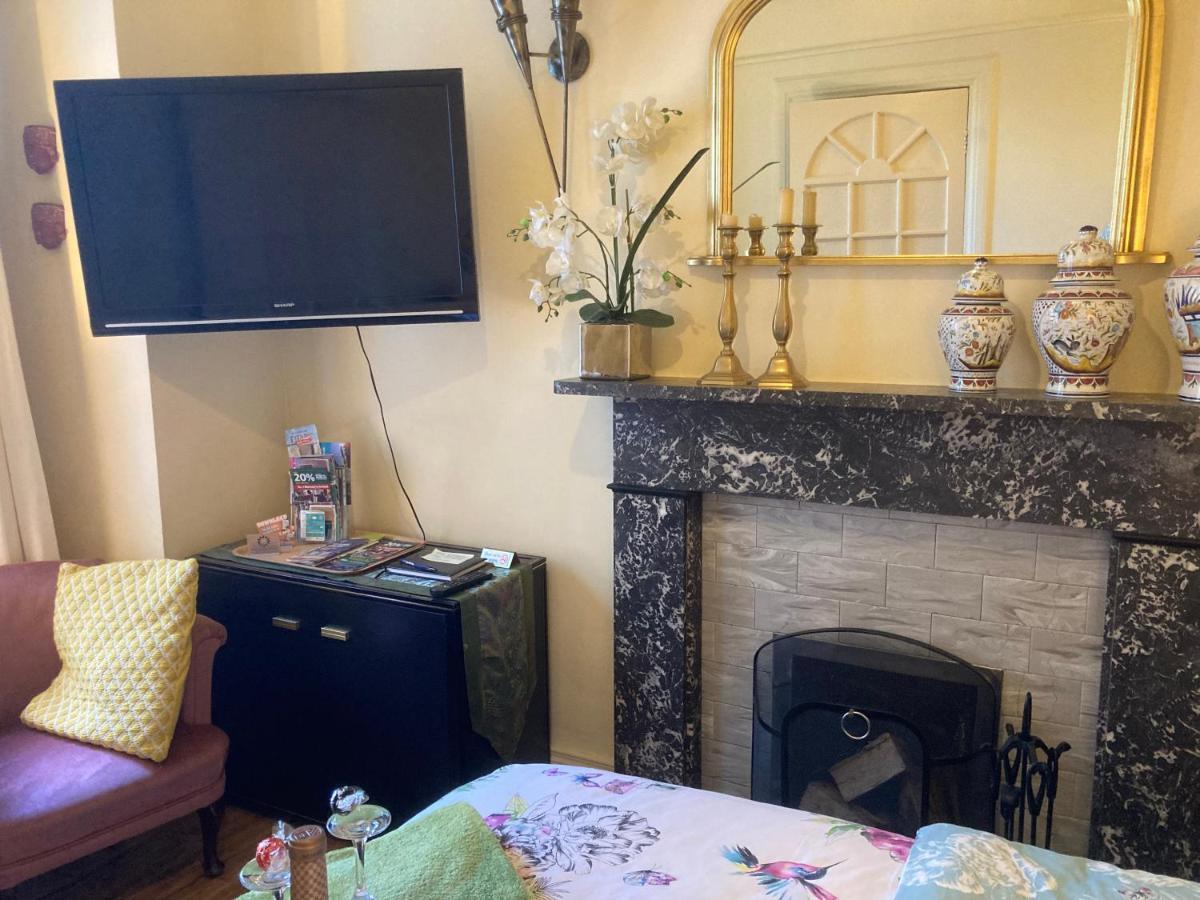 Mountroyal Victorian Studio Self Catering Apartment 3 Belfast Exterior foto